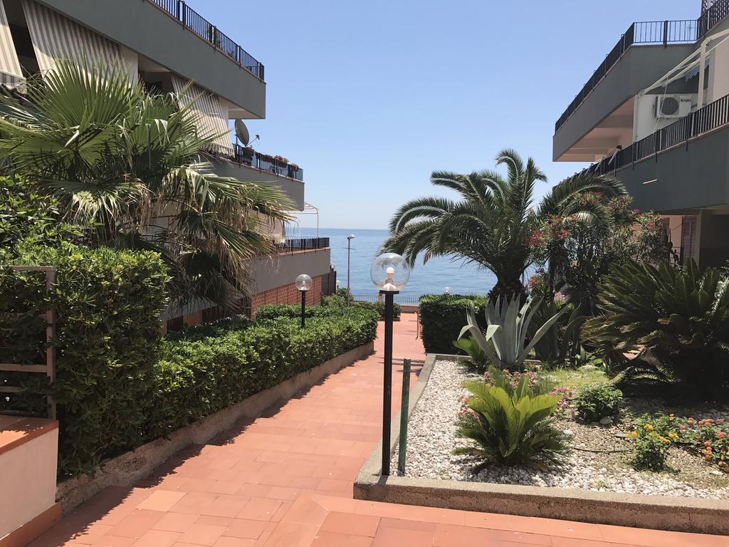 Casa Paloma Διαμέρισμα Letojanni Εξωτερικό φωτογραφία